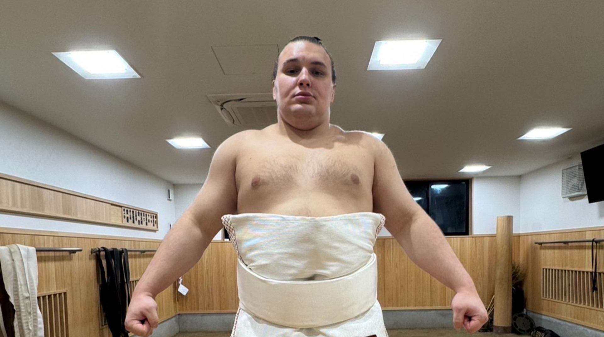 x.com/TokyoArtBeat_JP