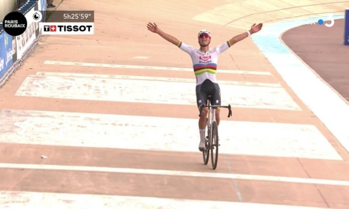 Ван дер Пул після Туру Фландрії виграв Королеву класик Париж-Рубе