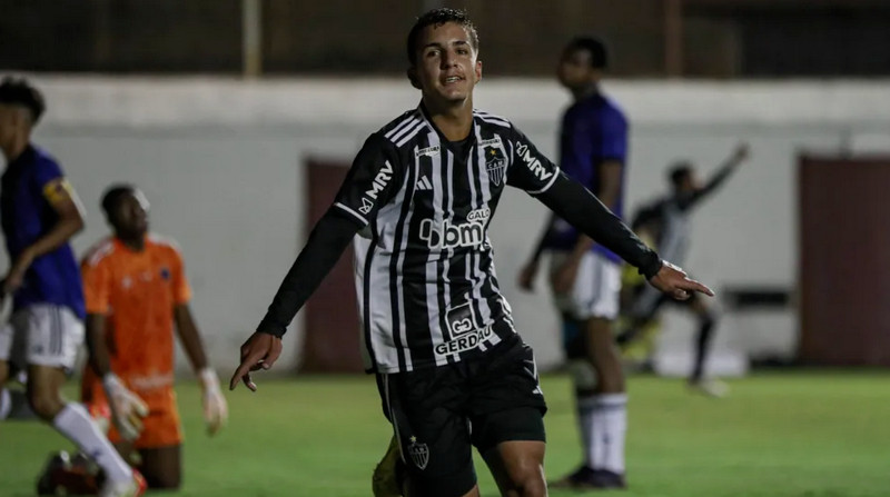 Карпати хочуть підписати атакувального півзахисника Атлетико Мінейро – ЗМІ