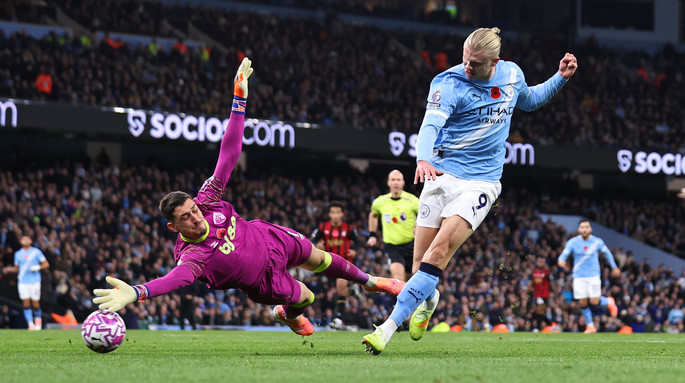 Бути Ерлінгом Голандом: дружба з нездарами, 6000 калорій та капітанське мислення від Гвардіоли