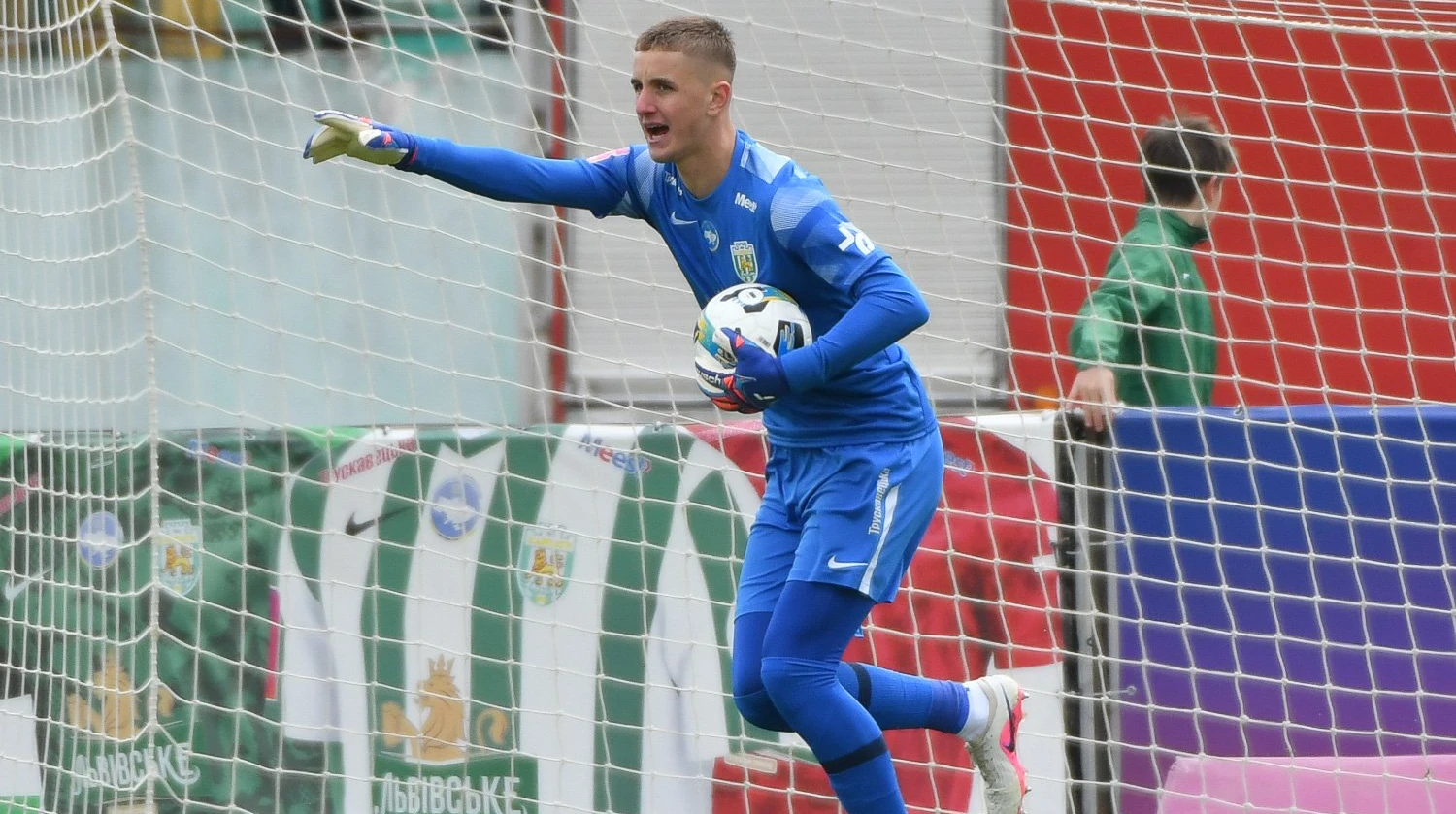 У Карпатах розповіли, чи були офіційні пропозиції щодо трансферу Домчака