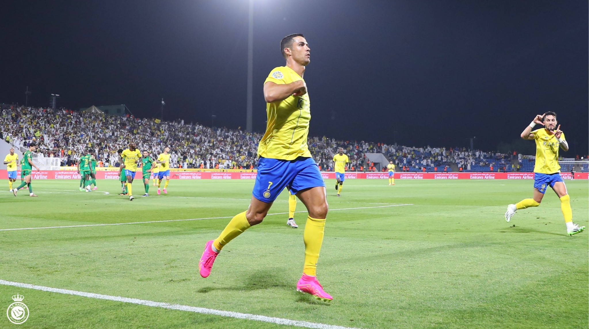 Роналду получил самый дорогой контракт в истории – журналист