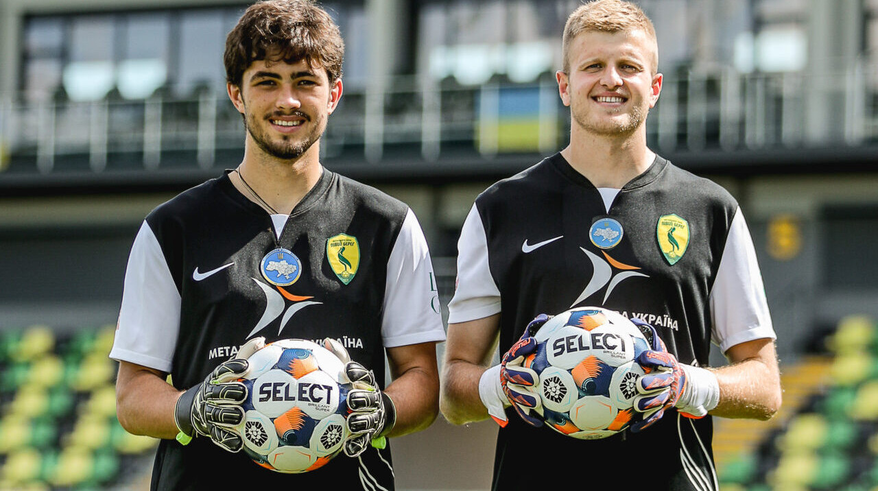 Левый Берег объявил о подписании двух голкиперов