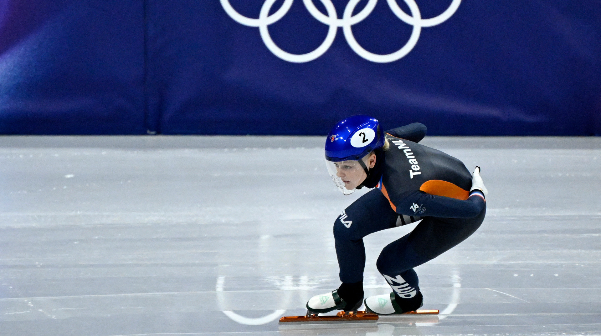 Вторая медаль на Играх-2026: нидерландка Велзебур стала олимпийской чемпионкой в шорт-треке на 1000 метров