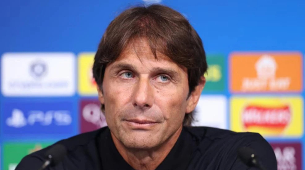 Конфлікт у команді? Наставник Наполі буде відсутній на тренуваннях до кінця тижня