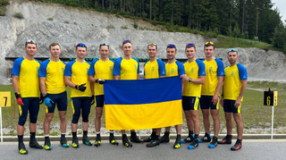 Велосипед, стрільба, футбол: українські біатлоністи готуються до олімпійського сезону різними групами