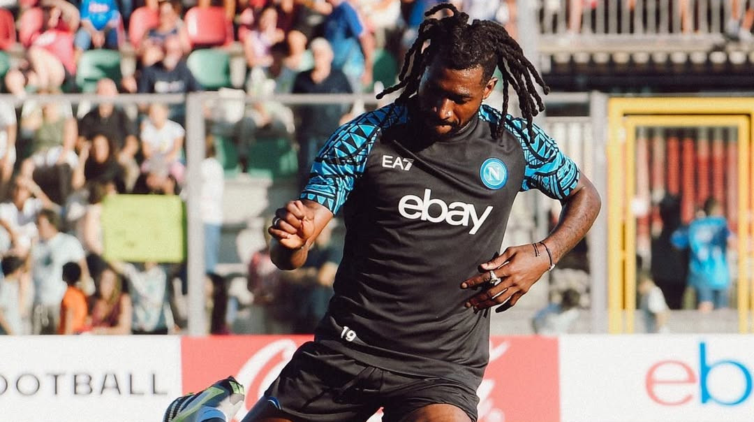 Наполи не спешит продавать полузащитника Бешикташа