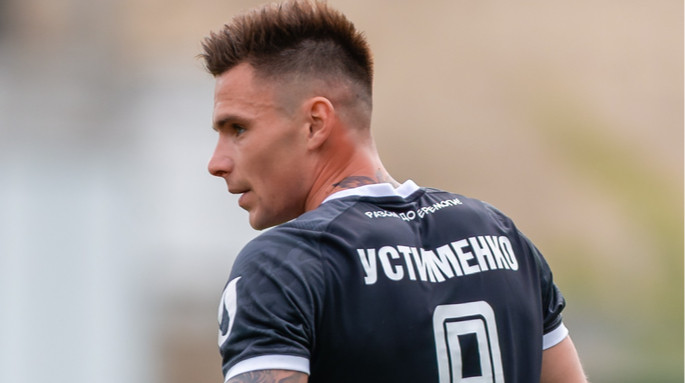 Оболонь продовжила контракт з основним нападником