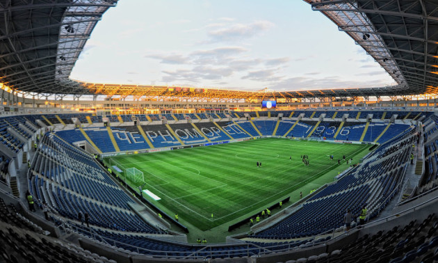 Горить стадіон в Одесі, де сьогодні має зіграти збірна України