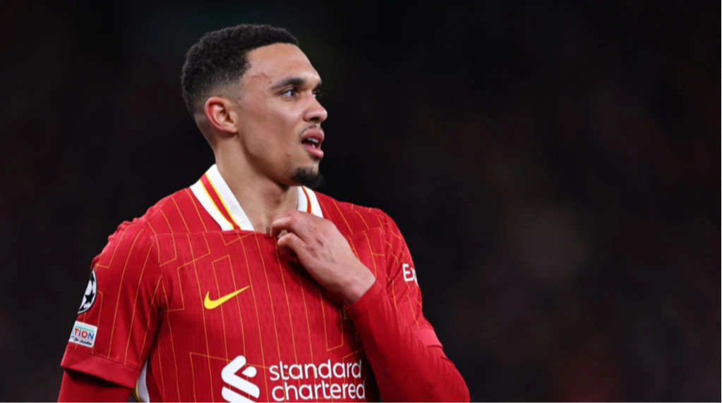 Каррагер предложил исключить Александера-Арнольда из состава Ливерпуля