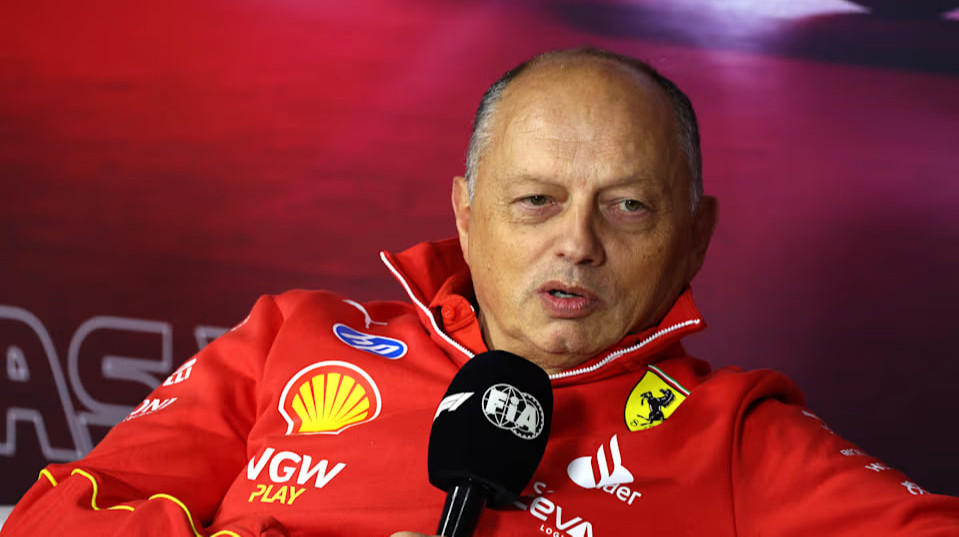 Керівник Феррарі звинуватив італійські ЗМІ в постійних нападках на команду