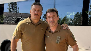 Розчулилися навіть найстриманіші: Усик за запрошенням Ващука відвідав військових у медцентрі Нацгвардії
