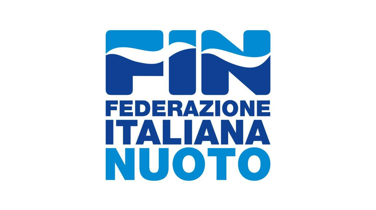 Сборная Италии отстранила двух звезд за кражу духов в duty free