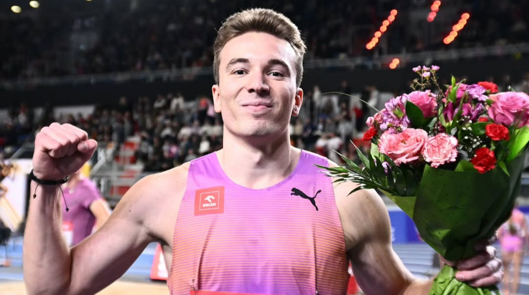 23-річний поляк Шиманські став чемпіоном в бігу на 60 метрів з бар'єрами на ЧС-2026 у приміщенні