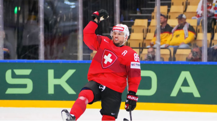 Переможець Ліги чемпіонів і фіналіст ЧС: IIHF назвала найкращого хокеїста року