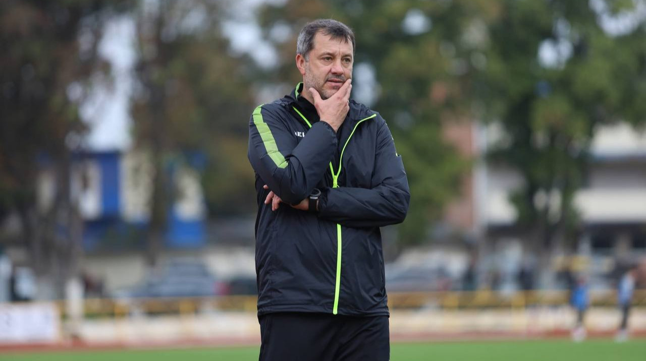 Нива Тернопіль припинила співпрацю з головним тренером