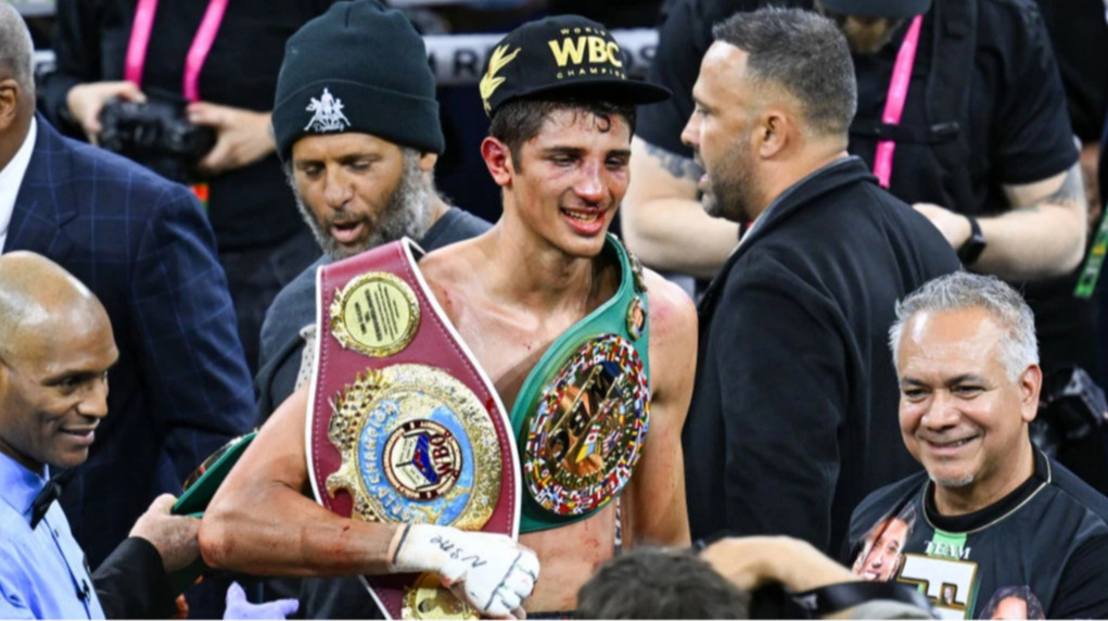 WBO позбавила Фундору титулу чемпіона