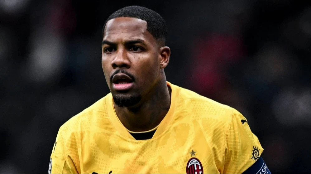 Рецидив травмы: вратарь Милана и сборной Франции в очередной раз имеет проблемы со здоровьем