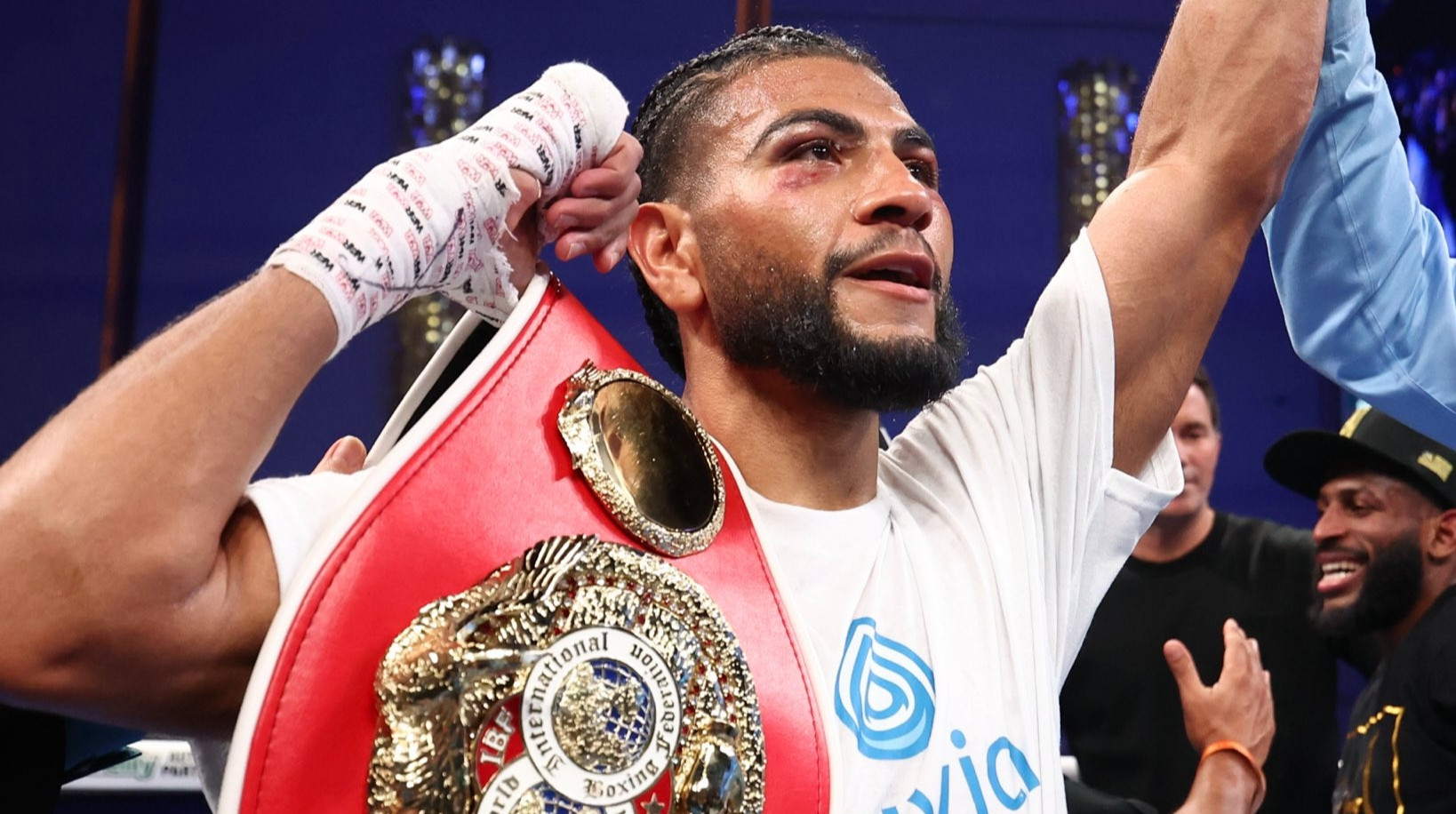 Мураталла захистив титул IBF у поєдинку проти Круса