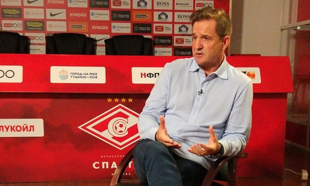 Російський коментатор назвав колишнього тренера Динамо повним мудаком