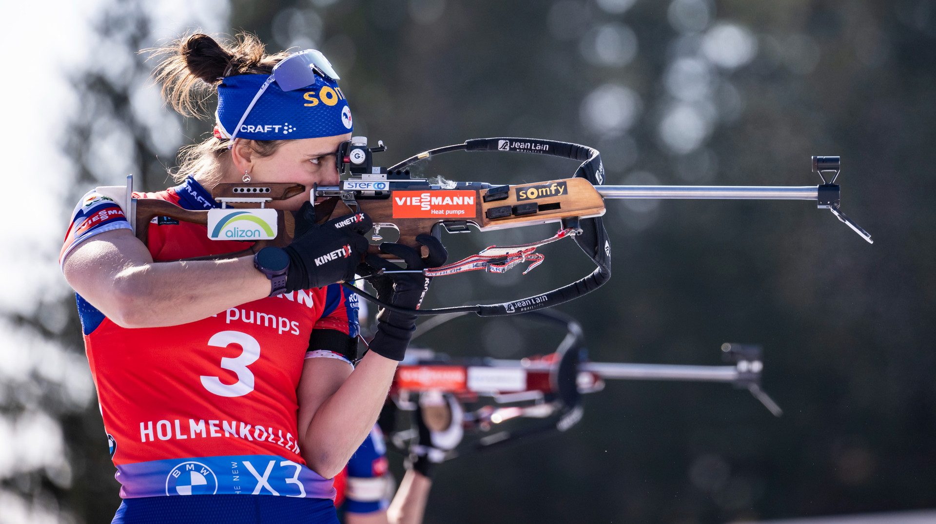 Падение французской звезды биатлона: как Жюлия Симон оказалась в центре криминального скандала