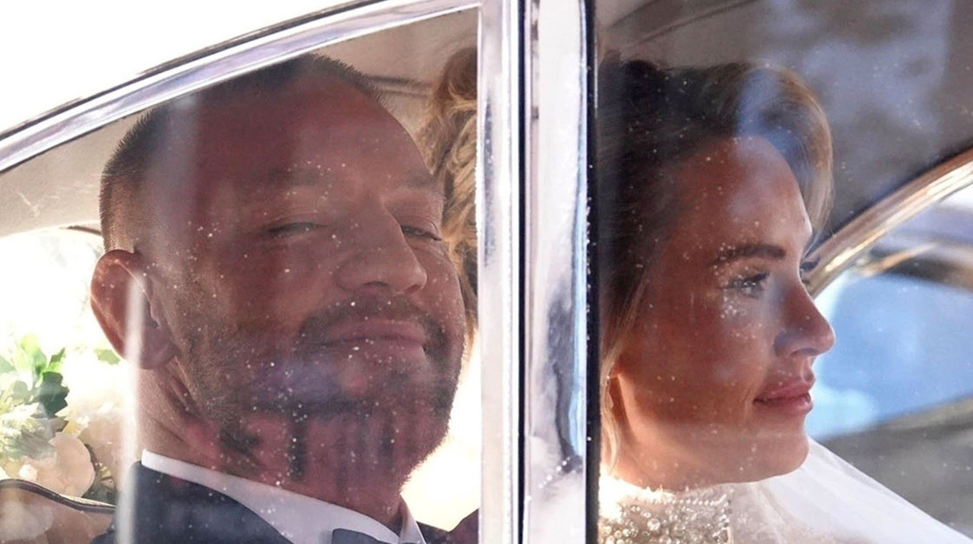 Макгрегор зіграв зі своєю коханою таємне весілля у Ватикані