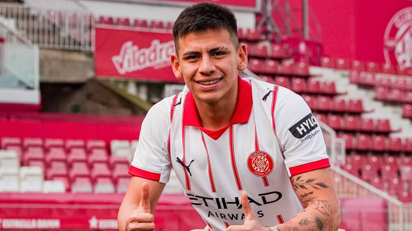 Жирона объявила о переходе полузащитника Манчестер Сити