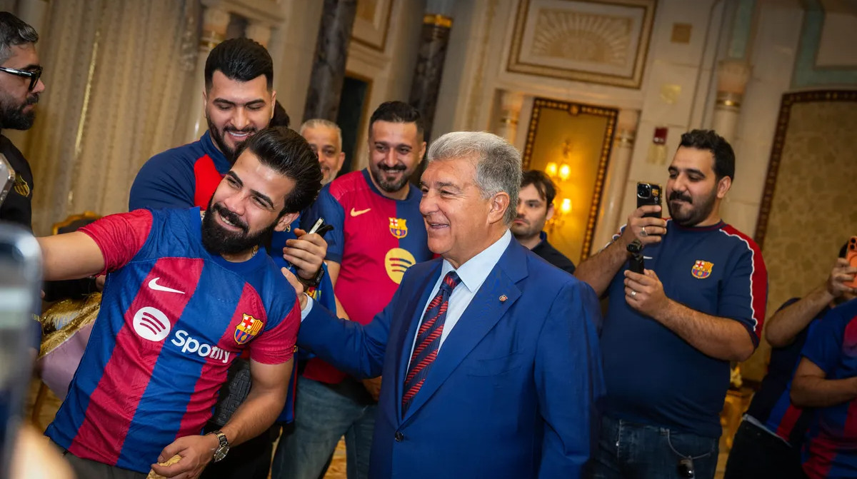 Многолетний президент Барселоны Лапорта подал в отставку