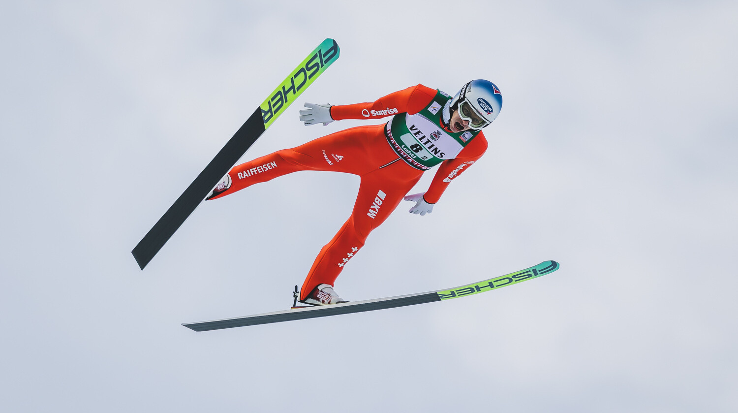 Стрибки з трампліна. Дешванден здобув першу перемогу в кар’єрі