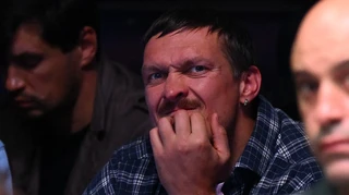Вся справа в грошах: тренер назвав причину відмови Усика від чемпіонських поясів