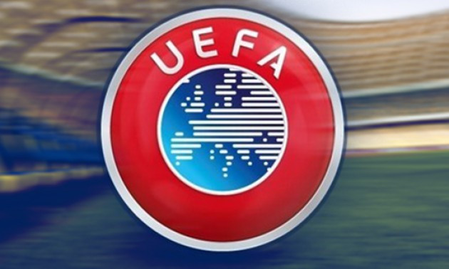 УЄФА жорстко покарав Україну за поведінку вболівальників