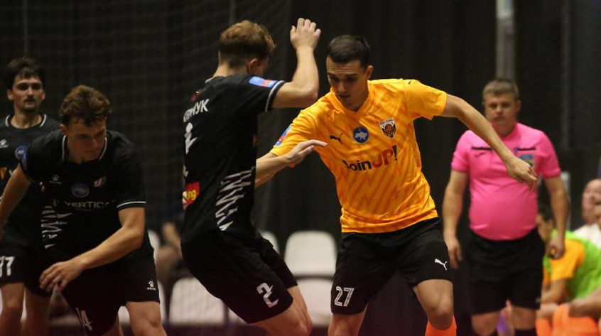 Сокол с двумя голами на последней минуте вырвал победу над Авалоном во втором туре Экстра-лиги