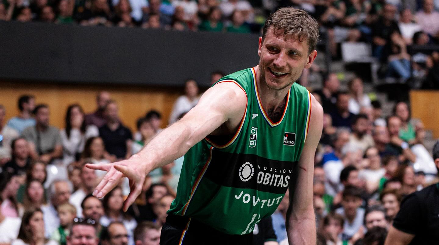 Игрок сборной Украины набрал 16 очков в матче плей-офф чемпионата Испании