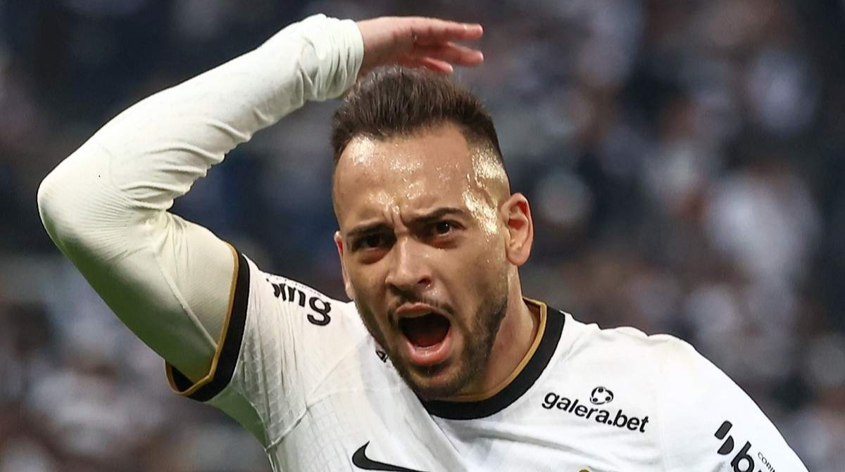 Корінтіанс погодився викупити контракт півзахисника Шахтаря