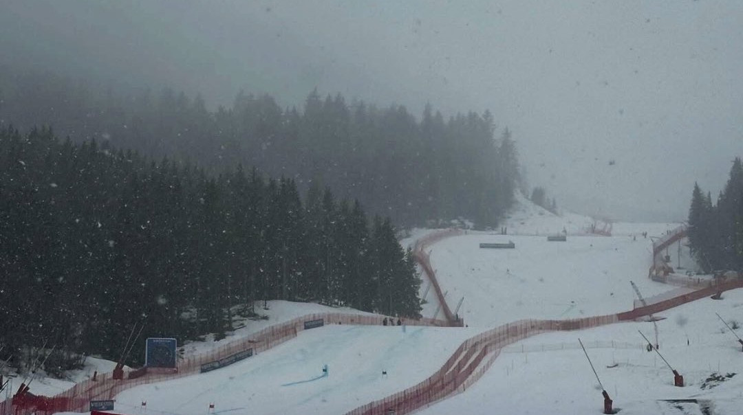 Горные лыжи. Супергигант в Куршевеле отменен