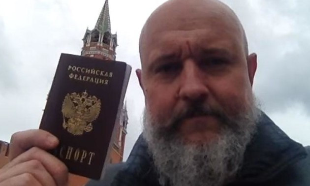 Колишній прес-аташе Шахтаря став громадянином Росії