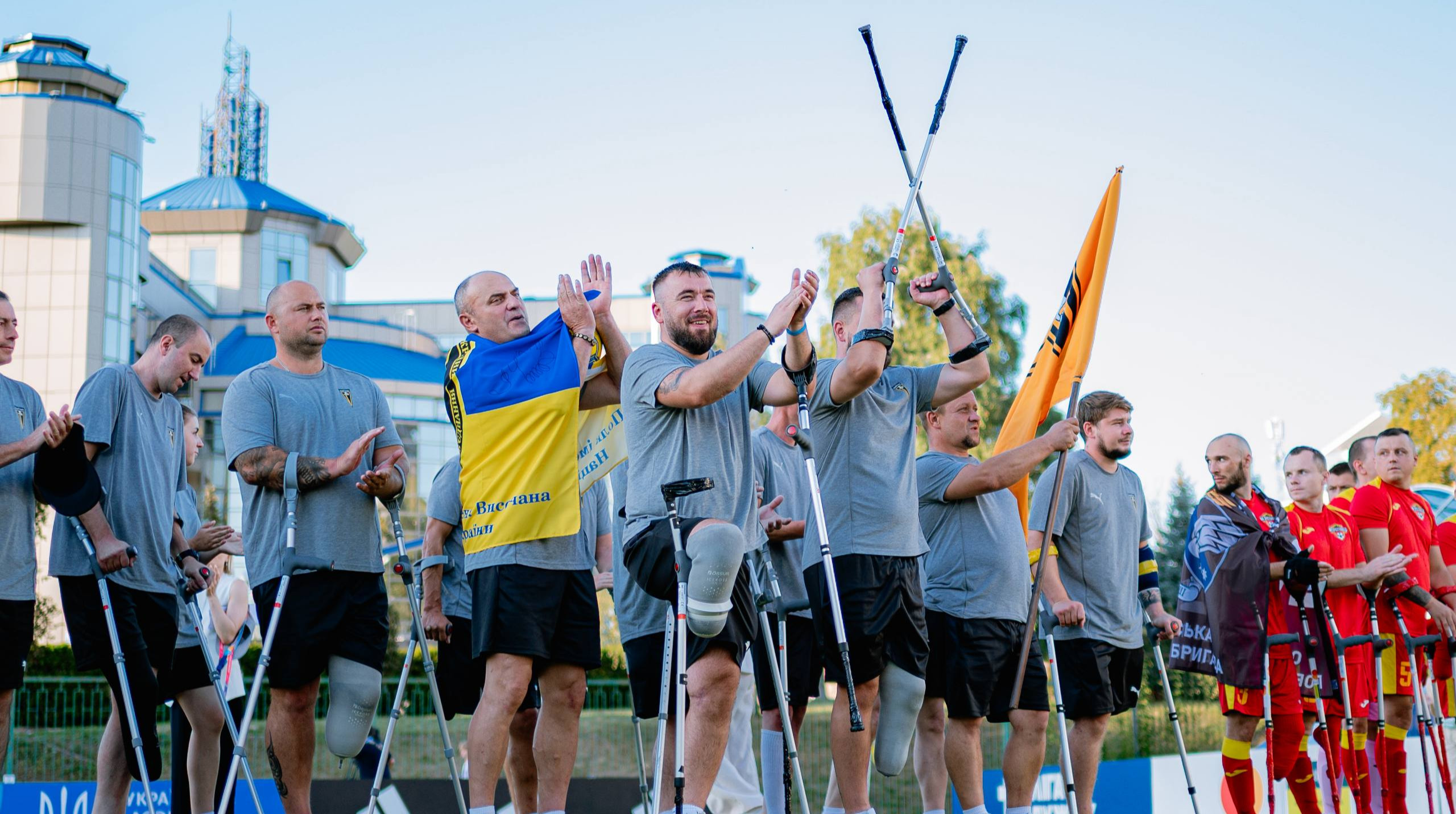 10 команд-учасниць, Шевченко і Усик на відкритті: стартував перший чемпіонат України з ампфутболу