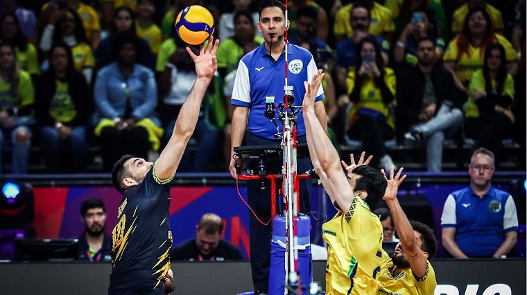 Навязали им хорошую борьбу, – ассистент Лосано отреагировал на поражение от Бразилии