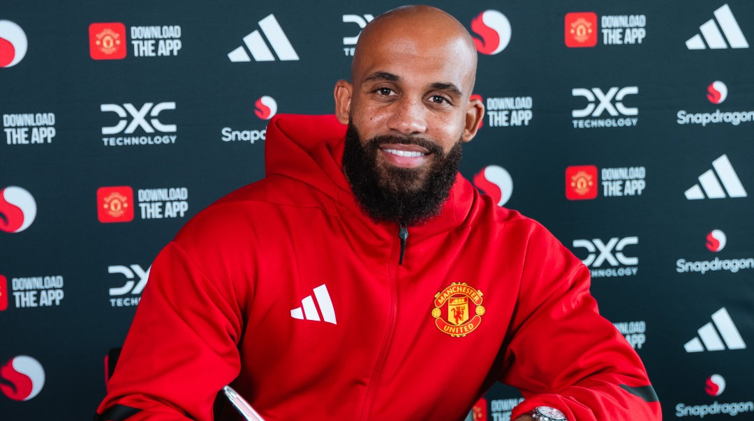 Манчестер Юнайтед объявил о трансфере вингера Брентфорда