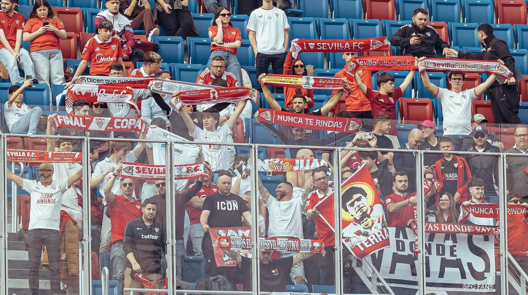 Фани Севільї погрожували команді після поразки від аутсайдера Ла Ліги: довелось втручатись поліції