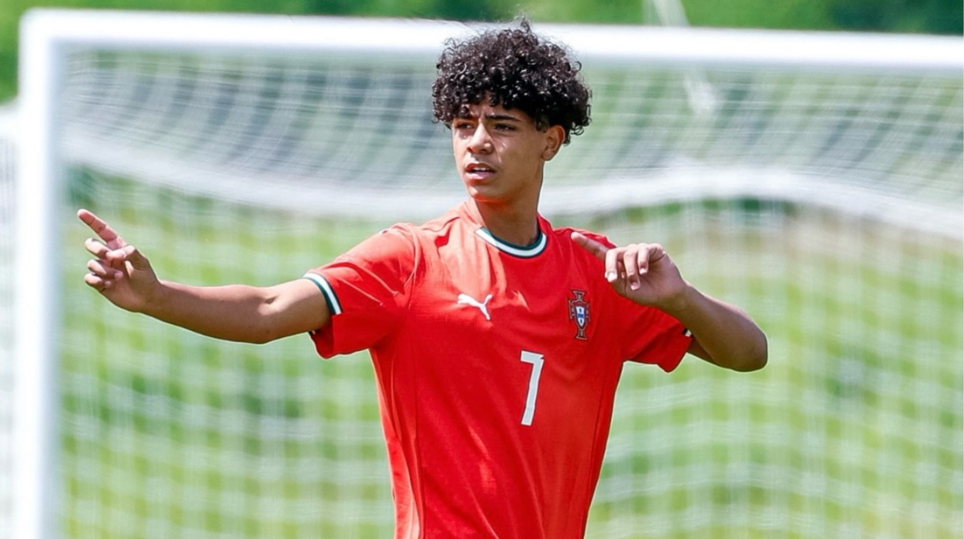 Весь у батька: син Роналду відзначився хеттриком за юнацьку команду Аль-Насра