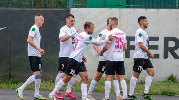 Дебютант УПЛ прекратит сотрудничество сразу с четырьмя футболистами – СМИ