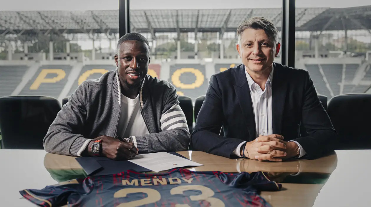 Бывший защитник Манчестер Сити перешел в Погонь