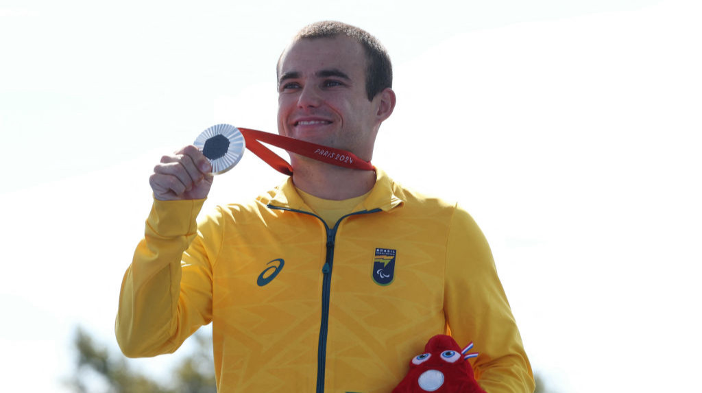 У срібного призера Паралімпійських ігор забрали медаль