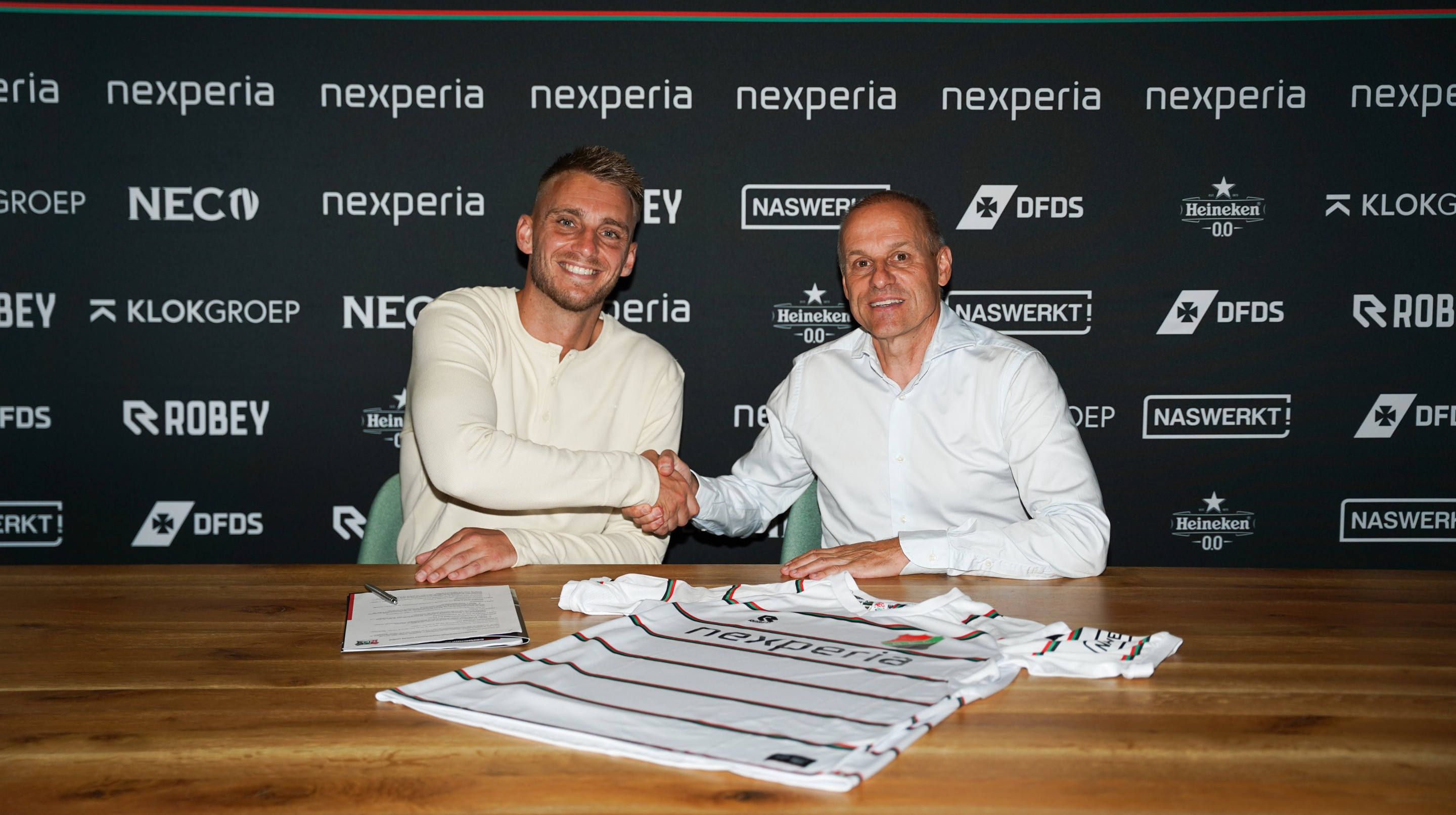 Бывший вратарь Барселоны вернулся в родной клуб