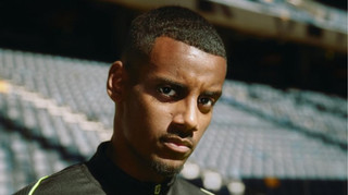 Зірковий новачок Ліверпуля придбав сторожового пса за 30 тисяч фунтів на тлі погроз про вбивство