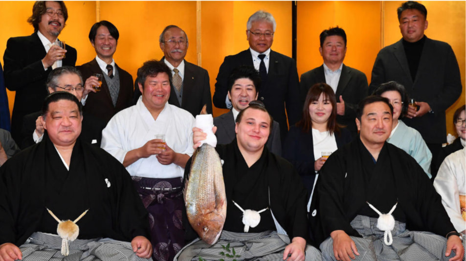 Легендарний болгарський сумоїст відреагував на успіх українця Аонішікі