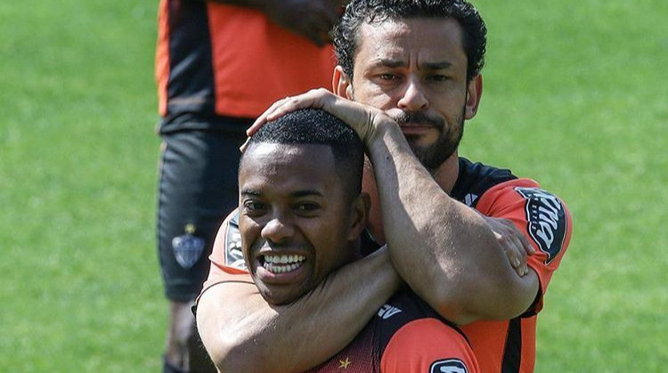 Легенді футболу Робіньо скоротили термін ув’язнення