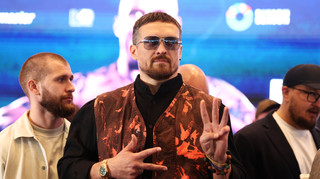 Усик випередив Холіфілда в рейтингу найстарших чемпіонів світу в надважкій вазі