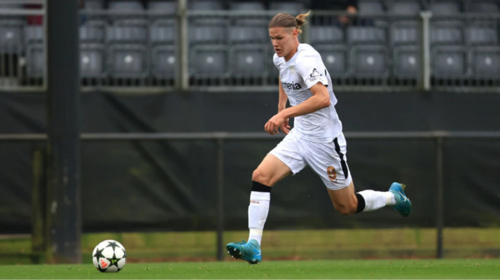 Одноклубник Степанова рассказал, за какую сборную хочет играть форвард